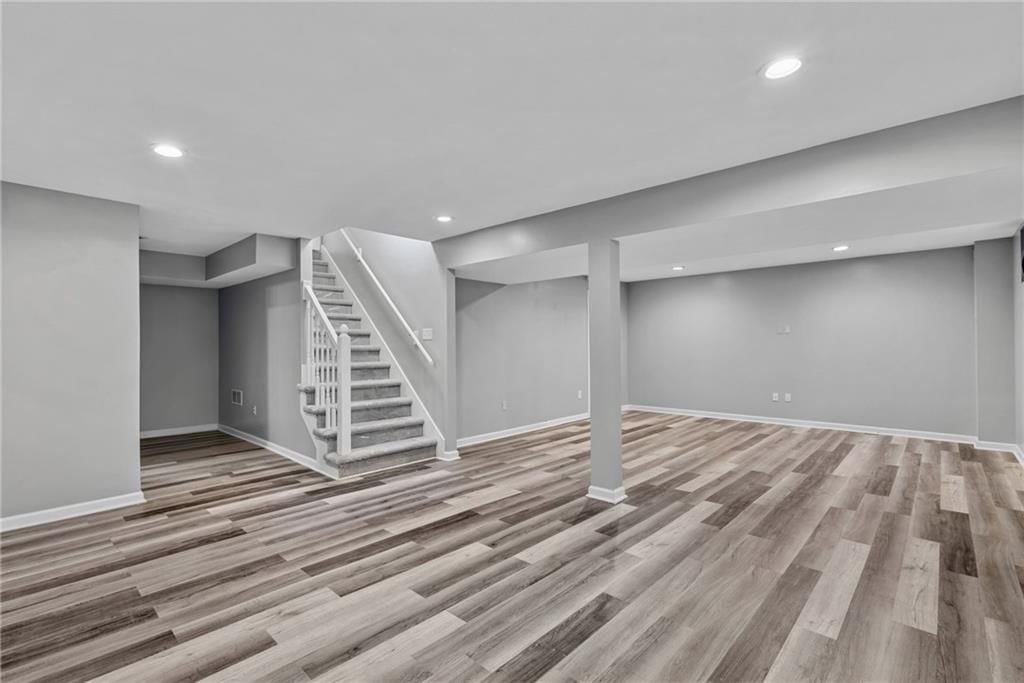 1361 S Hunter Drive — photo 29