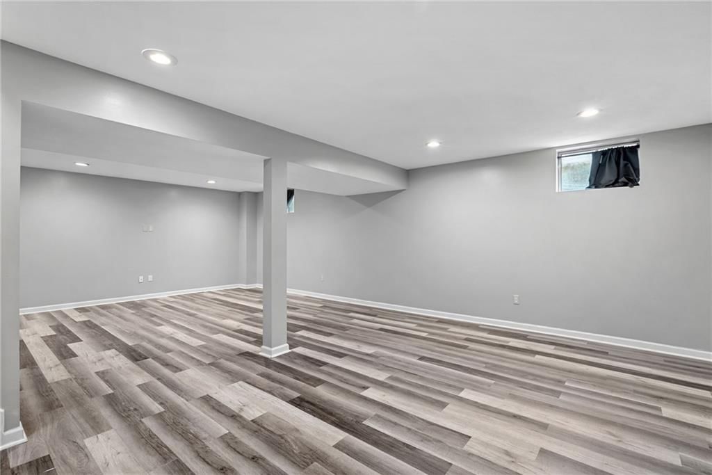 1361 S Hunter Drive — photo 30
