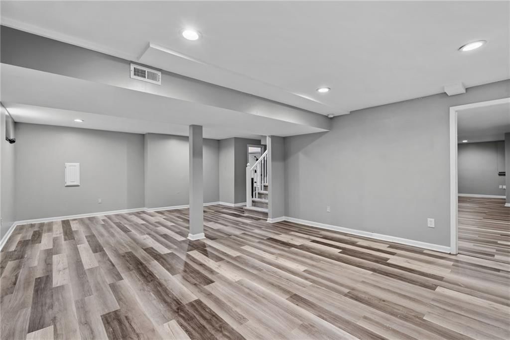 1361 S Hunter Drive — photo 31
