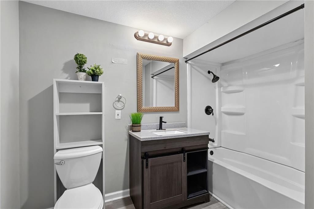 1361 S Hunter Drive — photo 35