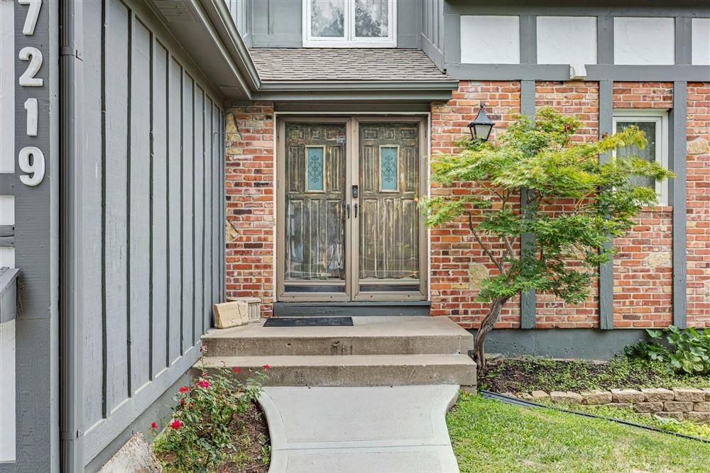 7219 MASTIN Street — photo 3