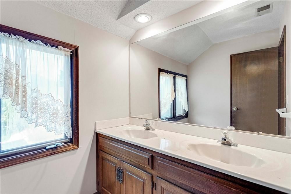 7219 MASTIN Street — photo 23