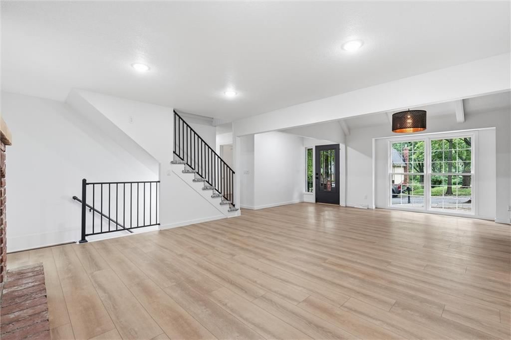 4606 NW 83rd Street — photo 4