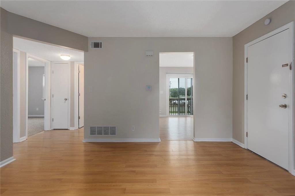 2621 N 155th Terrace — photo 5