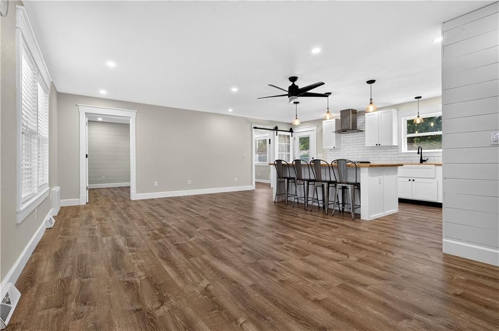 1811 Richards Road — photo 10