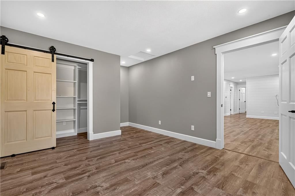 1811 Richards Road — photo 32