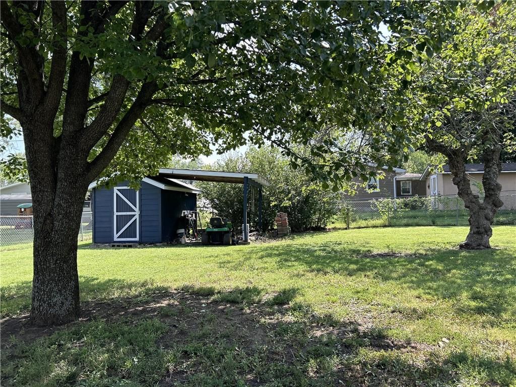1811 Richards Road — photo 47