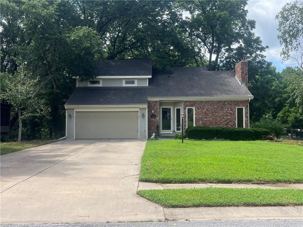 3144 Lakeview Circle — photo 1