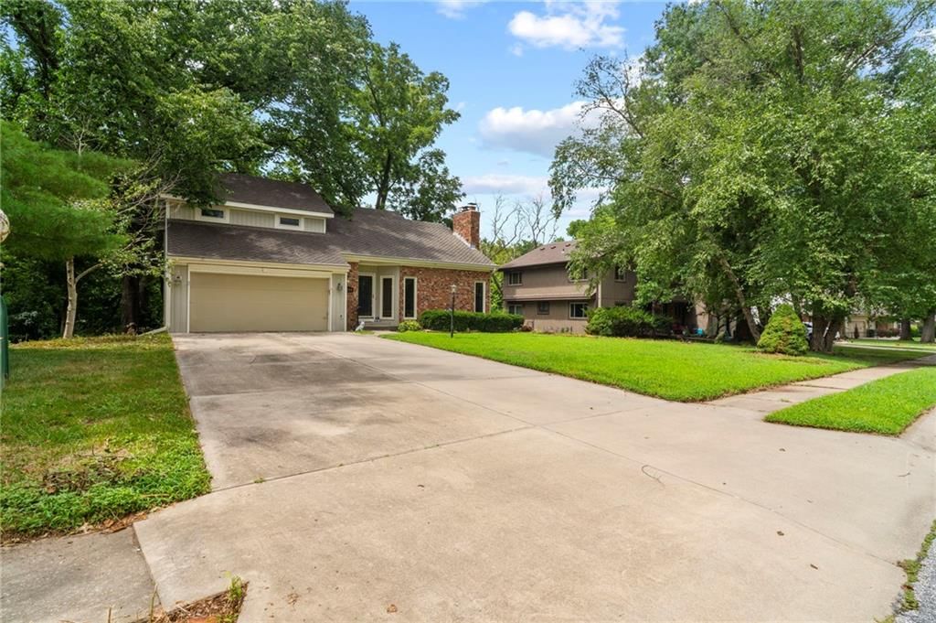 3144 Lakeview Circle — photo 2