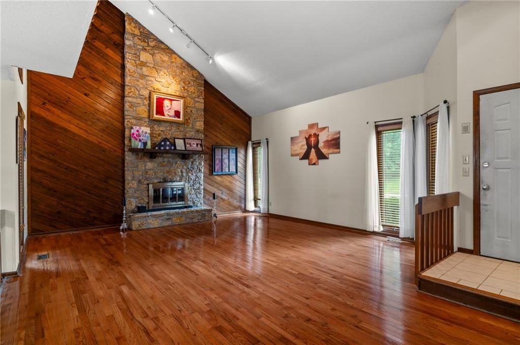 3144 Lakeview Circle — photo 8