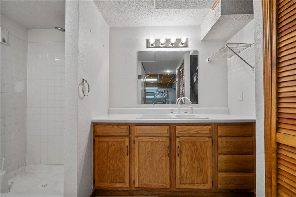3144 Lakeview Circle — photo 16