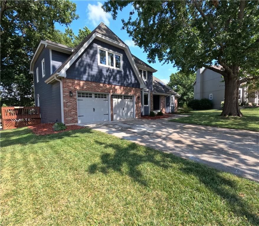 4401 NE Hoit Drive — photo 2