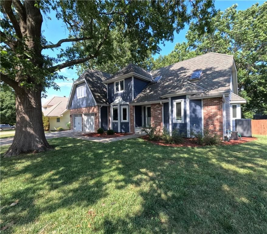 4401 NE Hoit Drive — photo 3