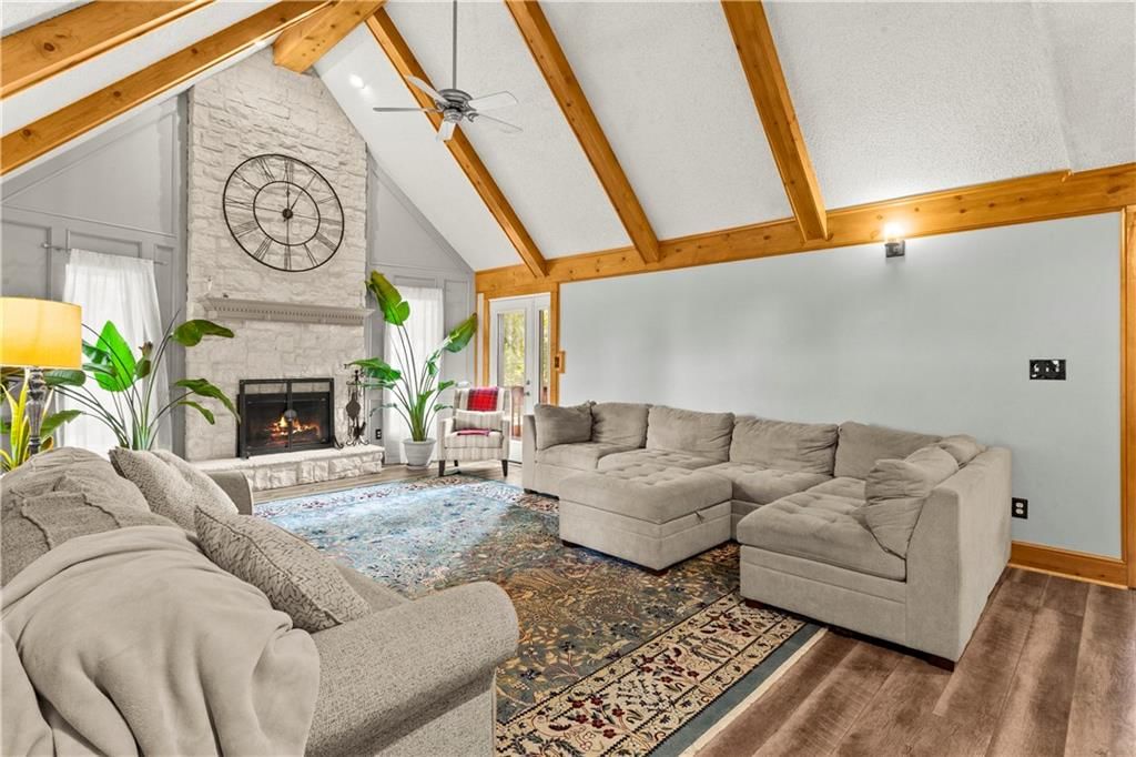 4401 NE Hoit Drive — photo 18