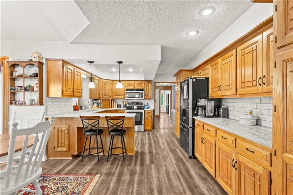 4401 NE Hoit Drive — photo 24