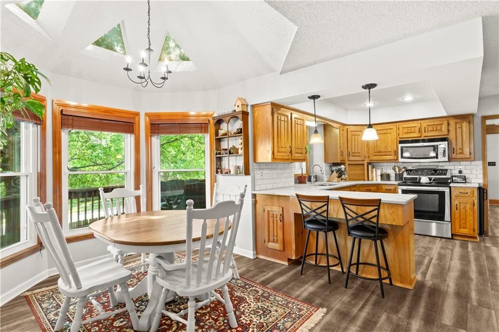4401 NE Hoit Drive — photo 25