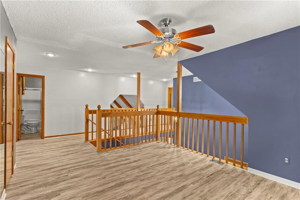 4401 NE Hoit Drive — photo 38
