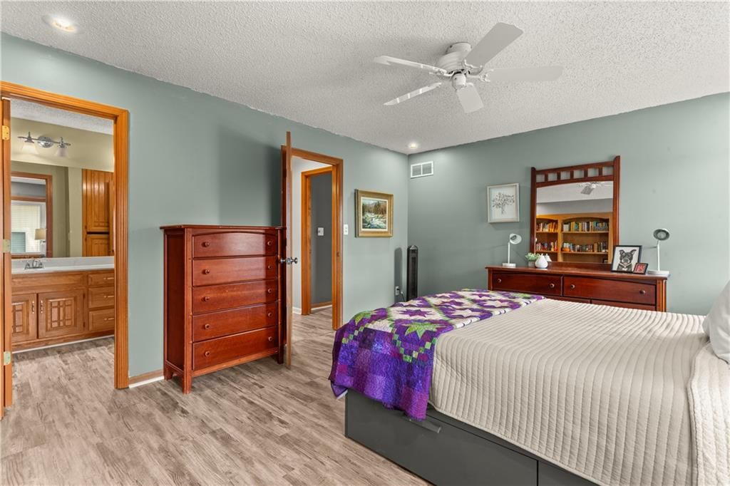 4401 NE Hoit Drive — photo 42