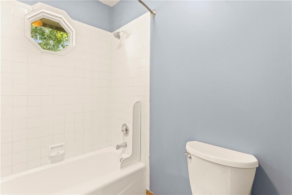 4401 NE Hoit Drive — photo 44