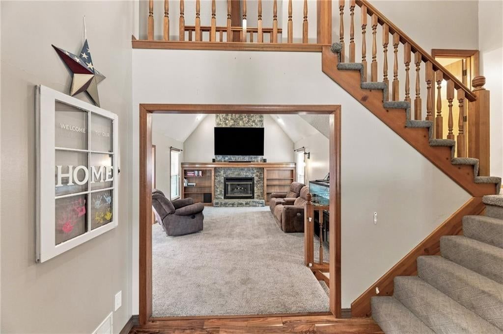 947 E Oakview Street — photo 6