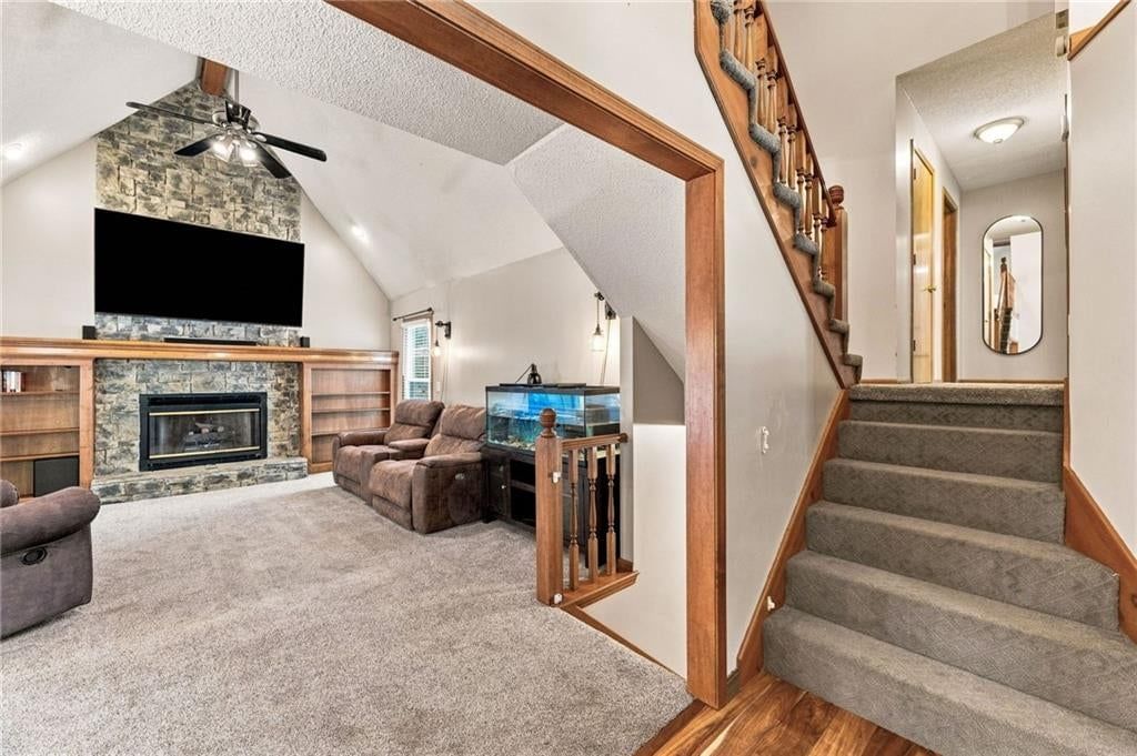 947 E Oakview Street — photo 7