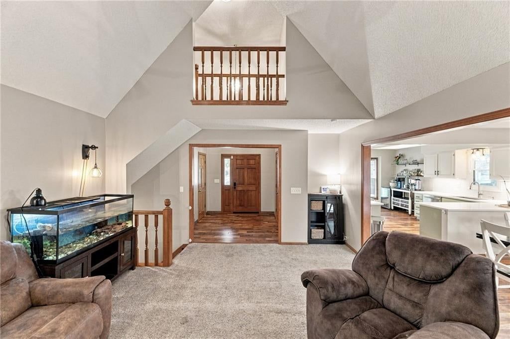 947 E Oakview Street — photo 9