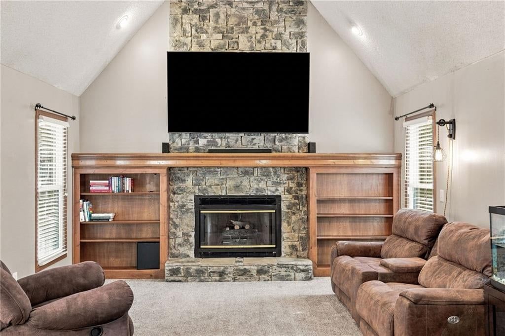 947 E Oakview Street — photo 10
