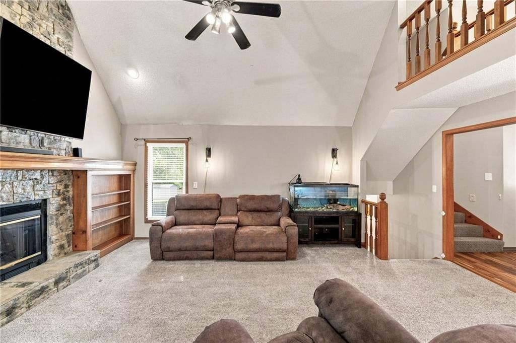 947 E Oakview Street — photo 13