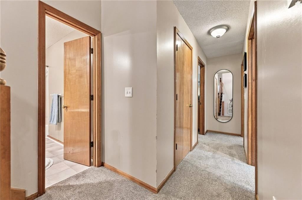 947 E Oakview Street — photo 25