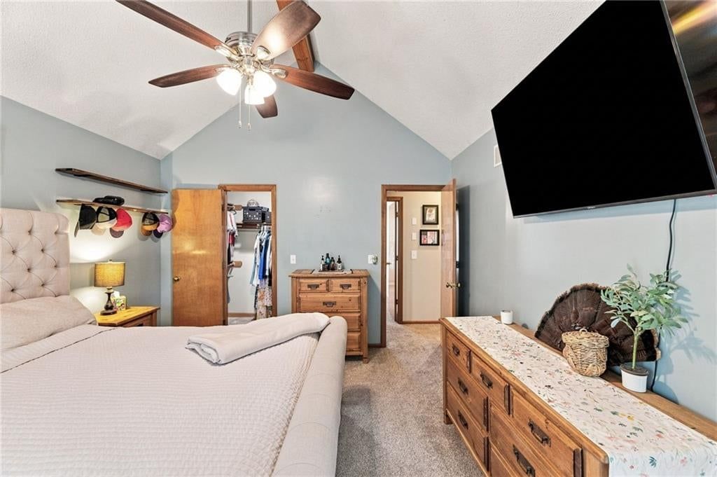 947 E Oakview Street — photo 30