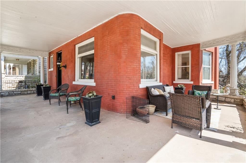 415 Benton Boulevard — photo 3