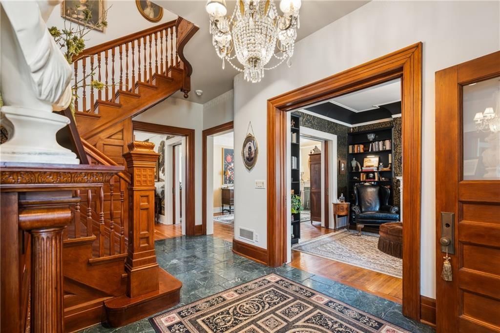 415 Benton Boulevard — photo 4
