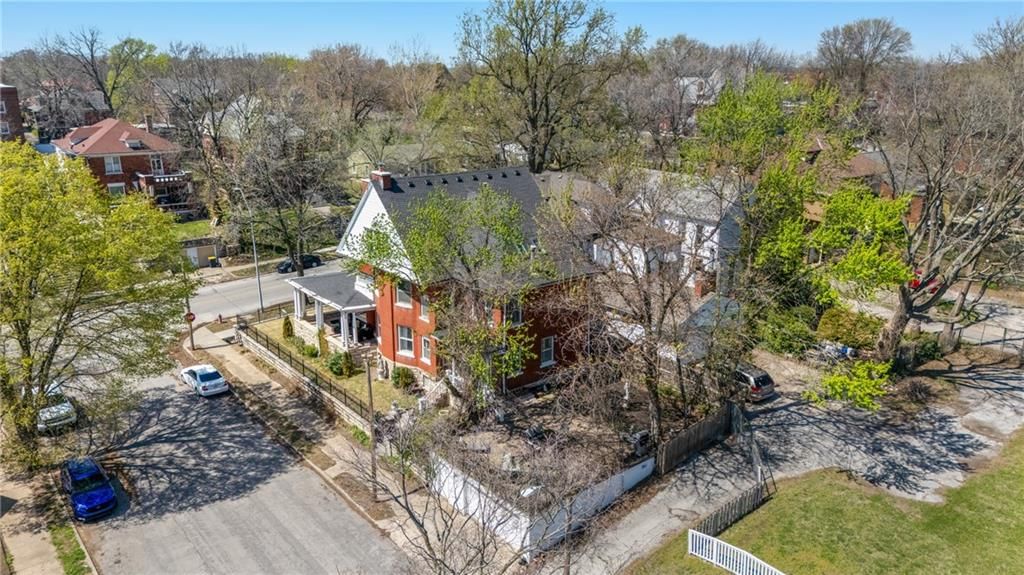 415 Benton Boulevard — photo 61