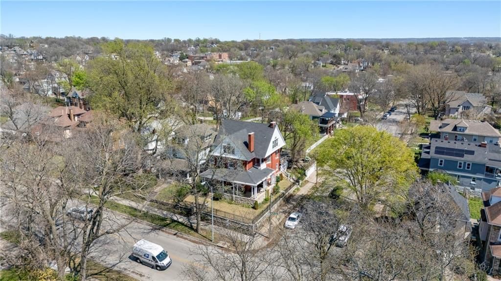 415 Benton Boulevard — photo 62