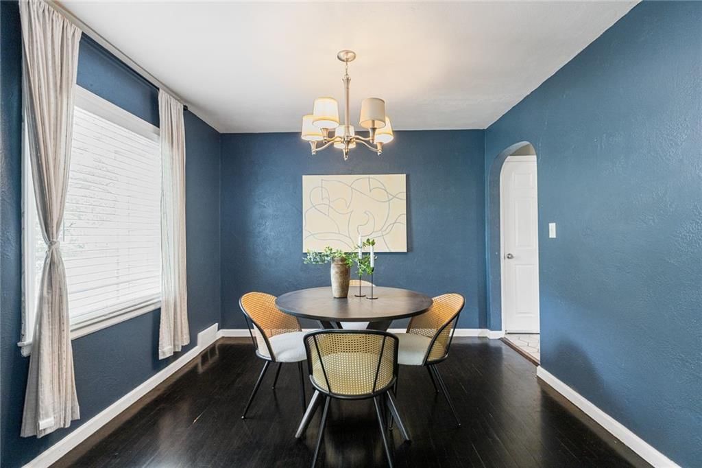 5627 Russell Street — photo 10
