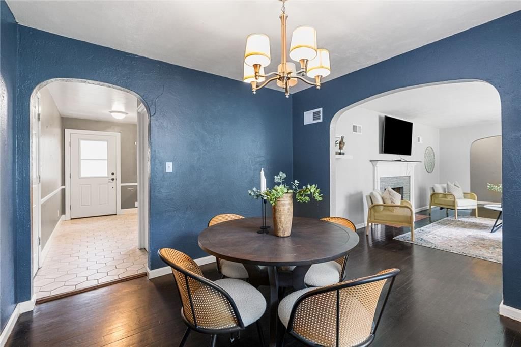 5627 Russell Street — photo 12