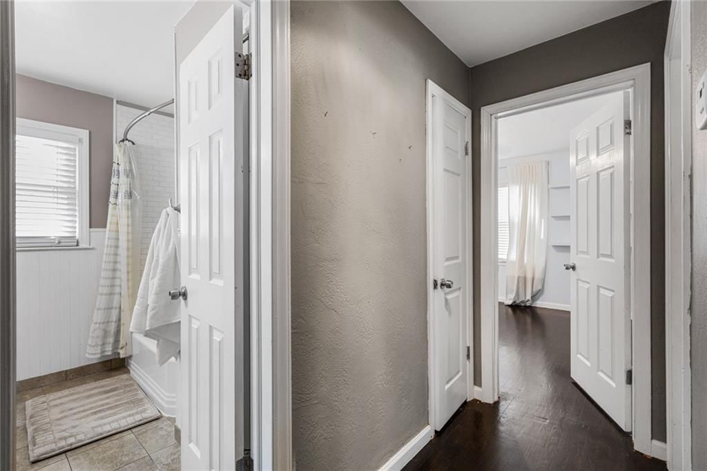 5627 Russell Street — photo 20
