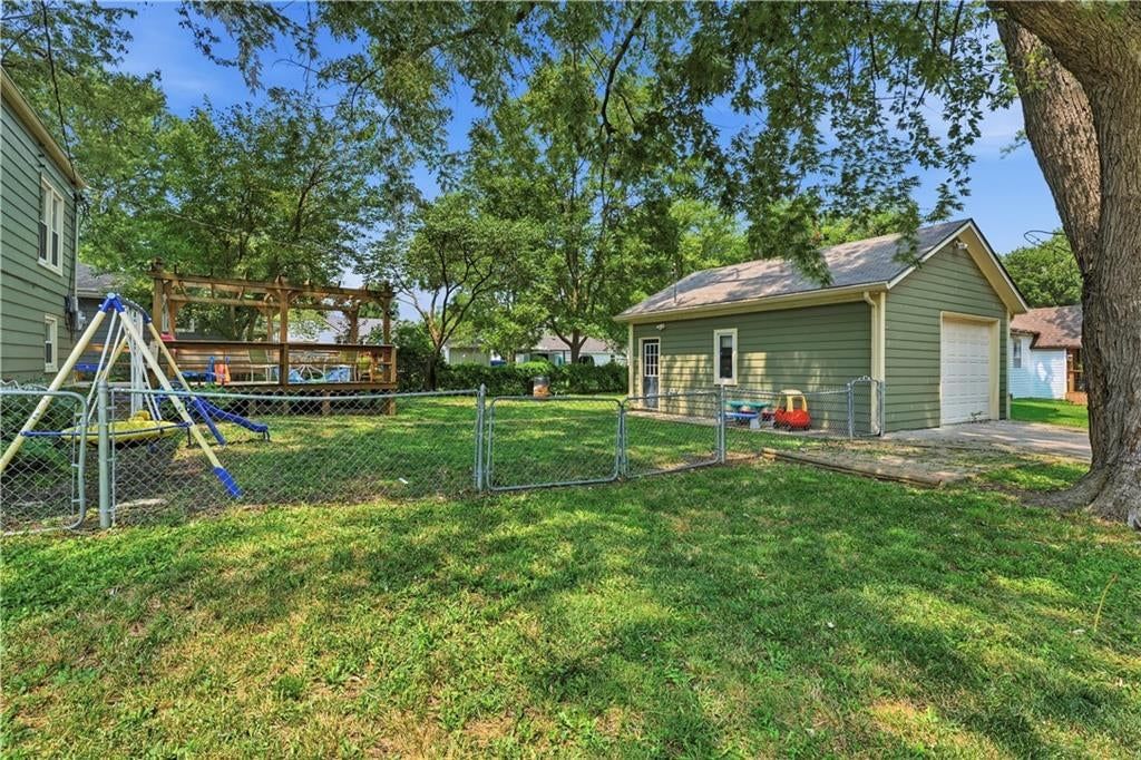 500 W Mill Street — photo 25