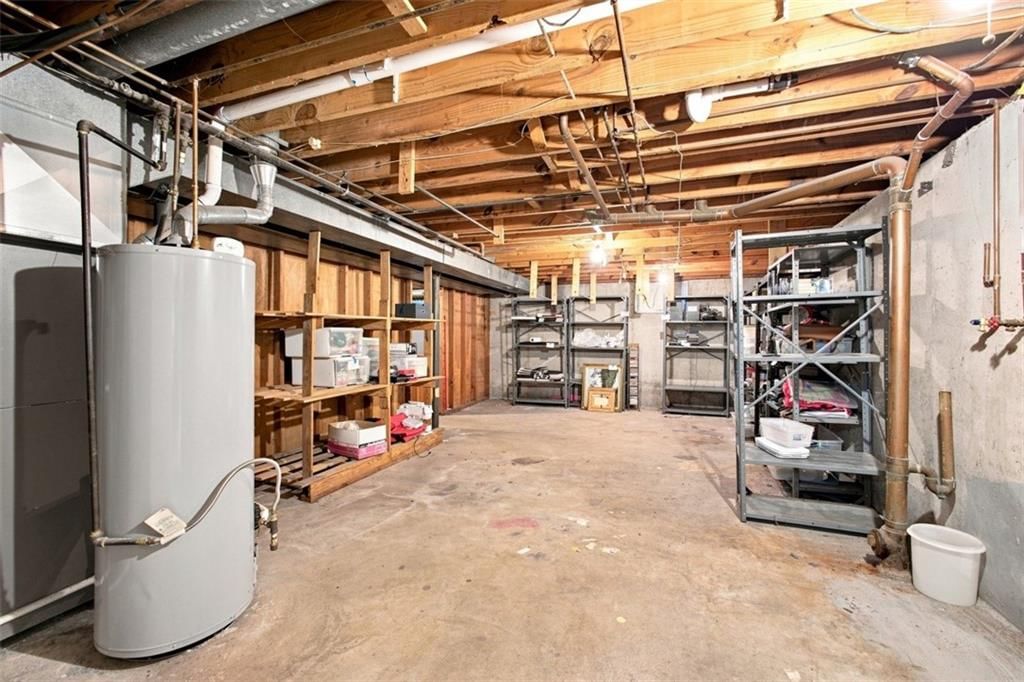 Photo 24 of 42 - 207 Augustus Drive, Excelsior Springs, MO 64024