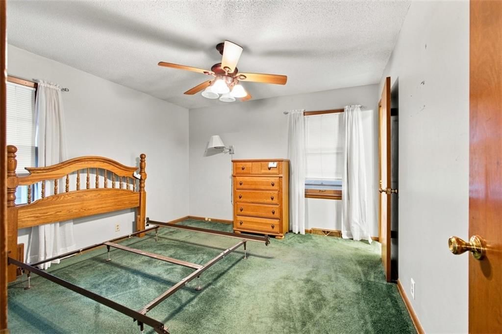Photo 17 of 42 - 207 Augustus Drive, Excelsior Springs, MO 64024