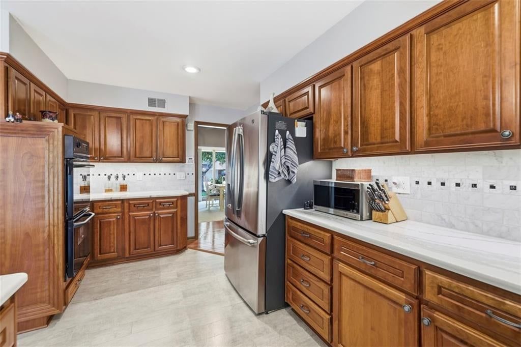 6312 W 108th Street — photo 16