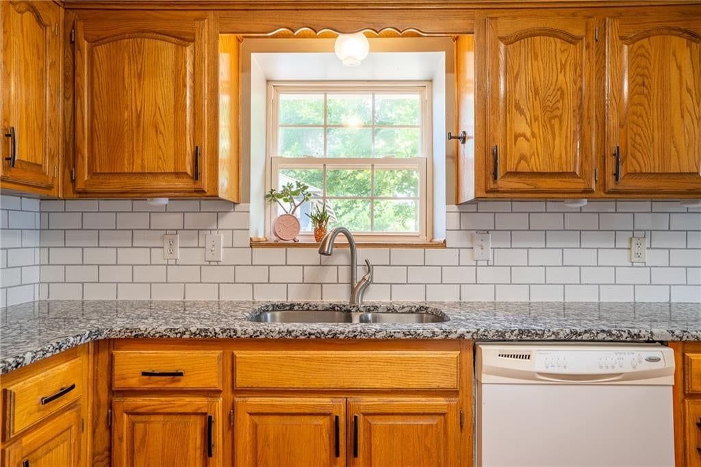 511 Quail Creek Drive — photo 12