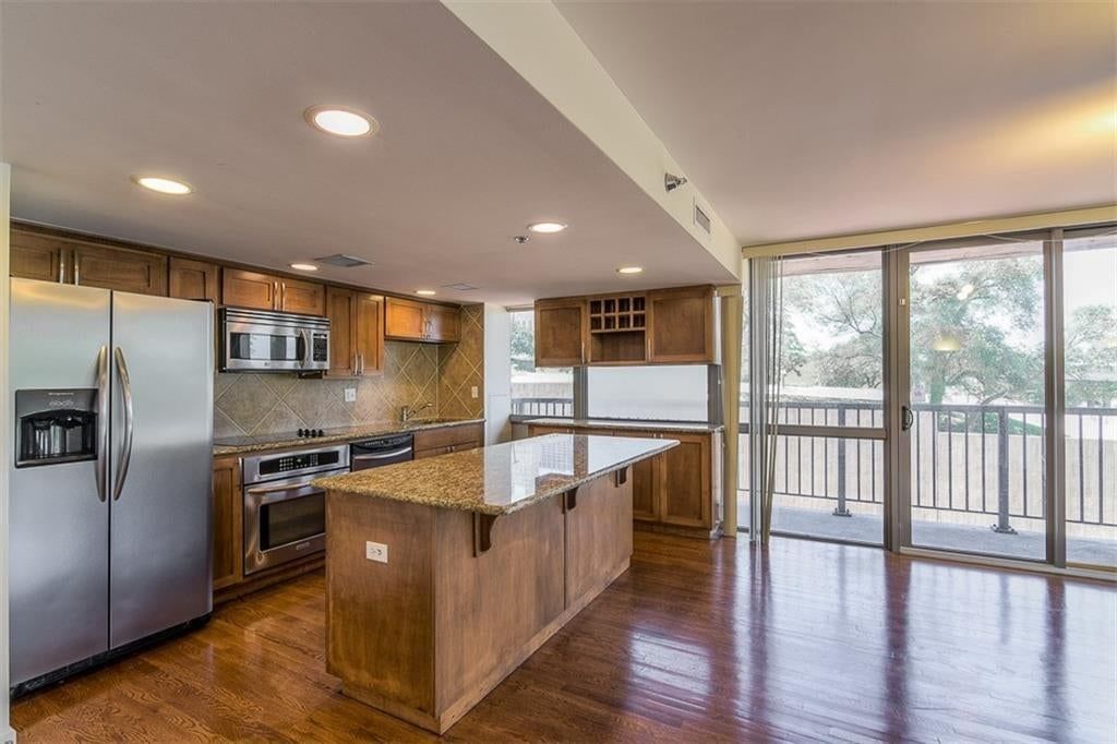600 E Admiral Boulevard — photo 7