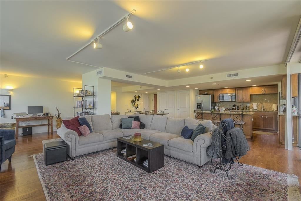 600 E Admiral Boulevard — photo 10