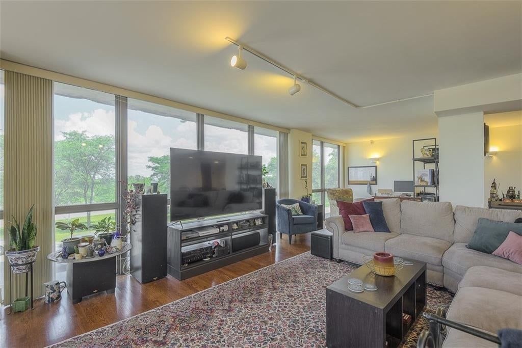 600 E Admiral Boulevard — photo 12