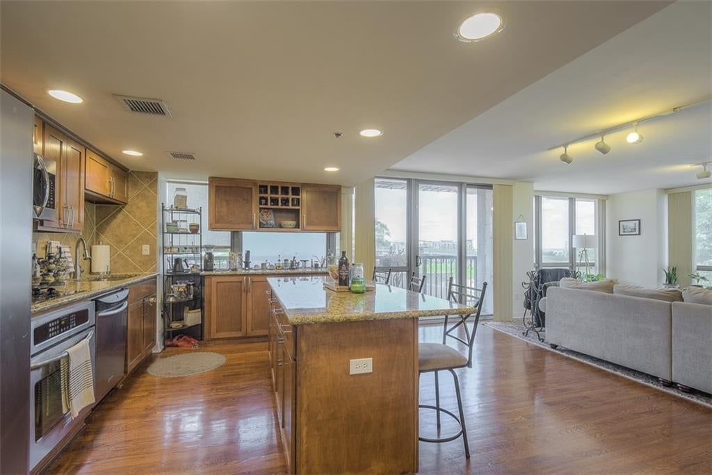 600 E Admiral Boulevard — photo 18