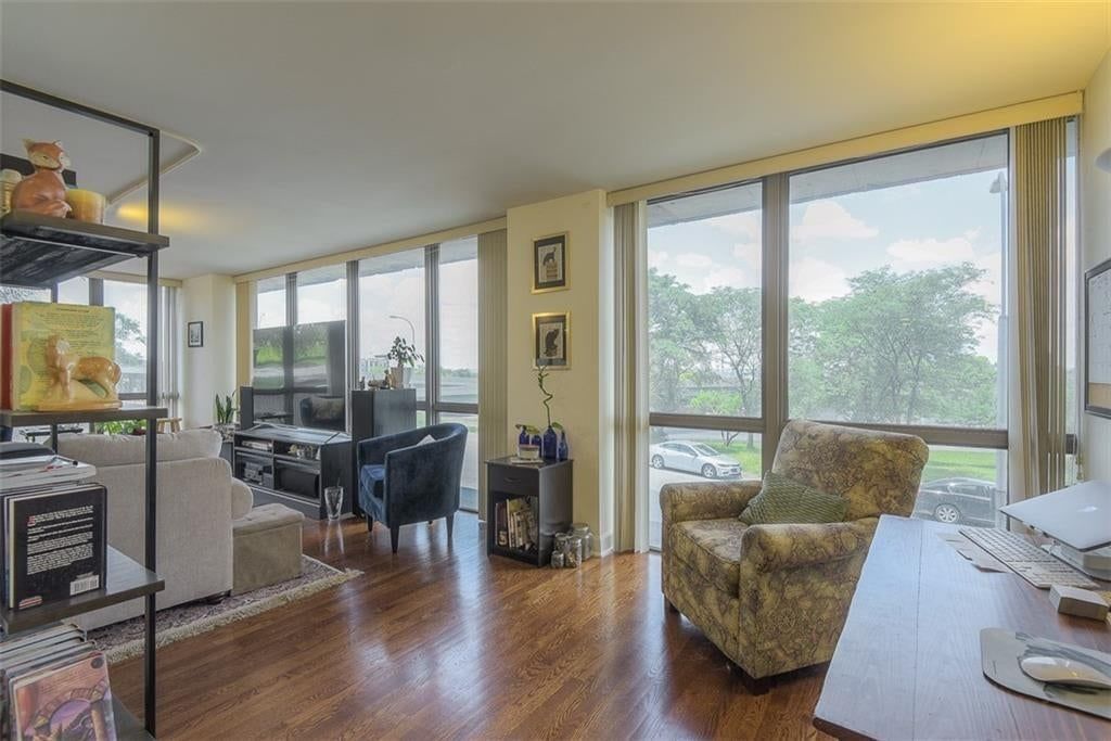 600 E Admiral Boulevard — photo 21