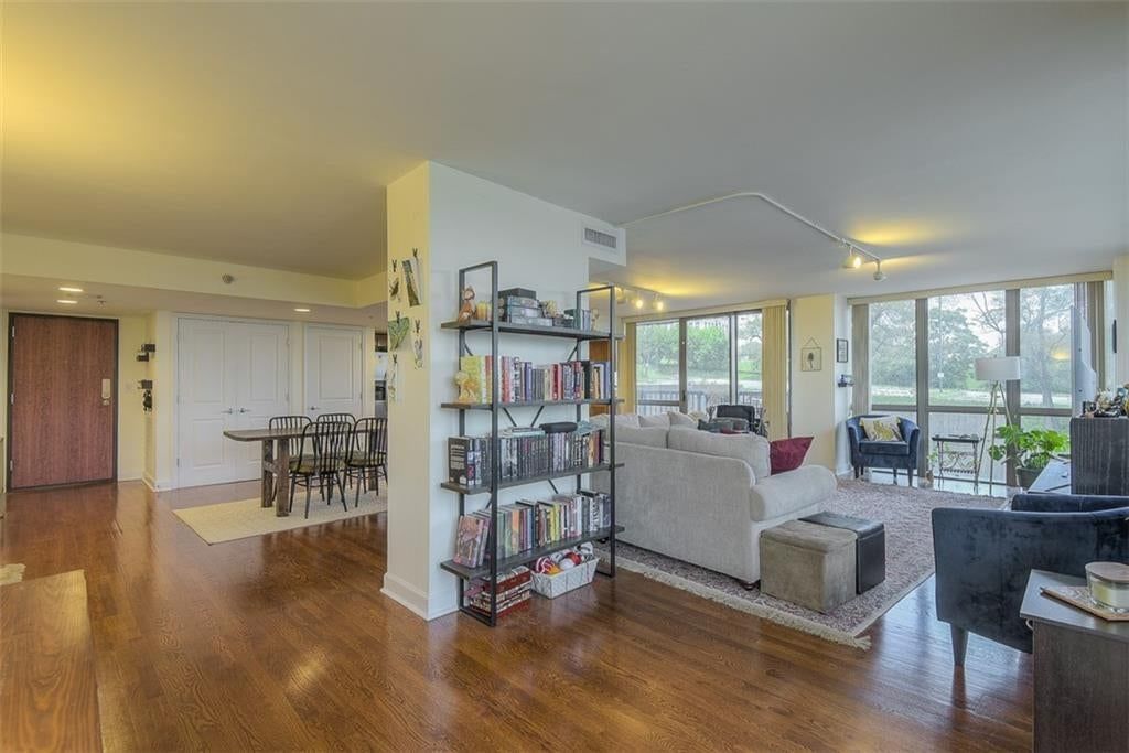 600 E Admiral Boulevard — photo 22