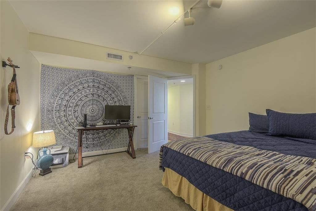 600 E Admiral Boulevard — photo 31