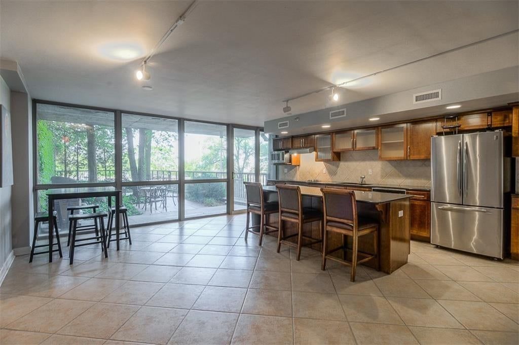 600 E Admiral Boulevard — photo 41